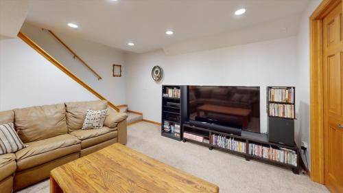 24-35805-Elkridge-Run-Living-Room3-ai